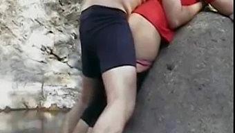 Indian Babe Gets Her Pussy Pounded Outdoors