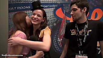 Ázsiai Amerikai Camgirl Fionna És Jimmy Forró Chaturbate Előadása Az Ae Expo-N