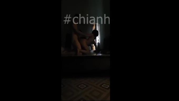 Những hình xăm tra tấn: Một video lấy cảm hứng từ BDSM