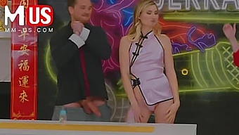 Adolescenta Fierbinte Emma Sirus Și Kyle Mason Într-O Scenă De Sex Dur În Jerkaoke.