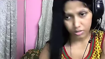 Hot Hindi Cam Girl Engages In Dirty Talk