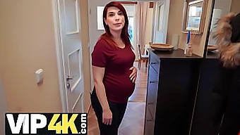 High-definition video of bank agent's kinky deal with pregnant woman