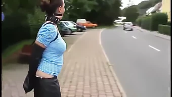 Scenă Bdsm Cu Ballgag Și Armbinder În Public Cu Millie Fenton