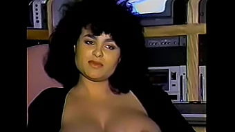 Lizać moje cycki - Full HD Video - 02