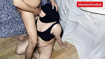 Una Noche Caliente De Sexo Hardcore Con Mi Novia Asiática Curvilínea