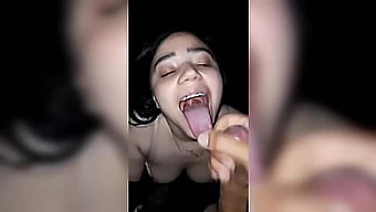 Amatör Kız Estefani69 Arkadaşlarına Oral Zevk Veriyor Ve Spermler Alıyor