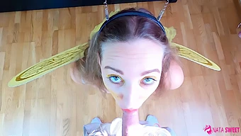 Cosplayer-Babe Gir Pov Blowjob Og Svelger Sæd I Morsom Video