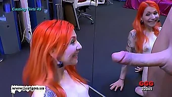 La Sexy Adolescente Goth Es Tatuada Y Follada En Una Orgía