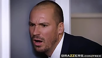 เลนน็อกซ์ ลักซ์ และ ฌอน ลอว์เลส ในการพบกันในออฟฟิศร้อนแรงในฉาก Brazzers